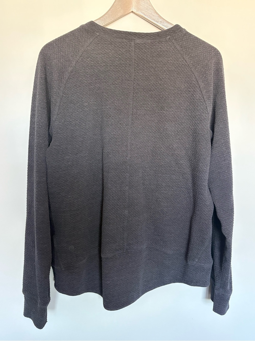 Lululemon textured pullover - Picture 4 of 5